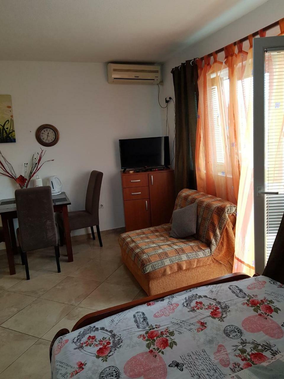 Apartments Jovan Τίβατ Εξωτερικό φωτογραφία